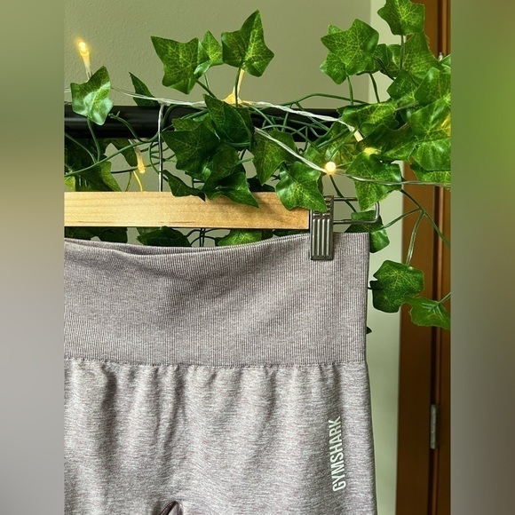 Gymshark mid rise Mauve pink leggings size small - Picture 5 of 5